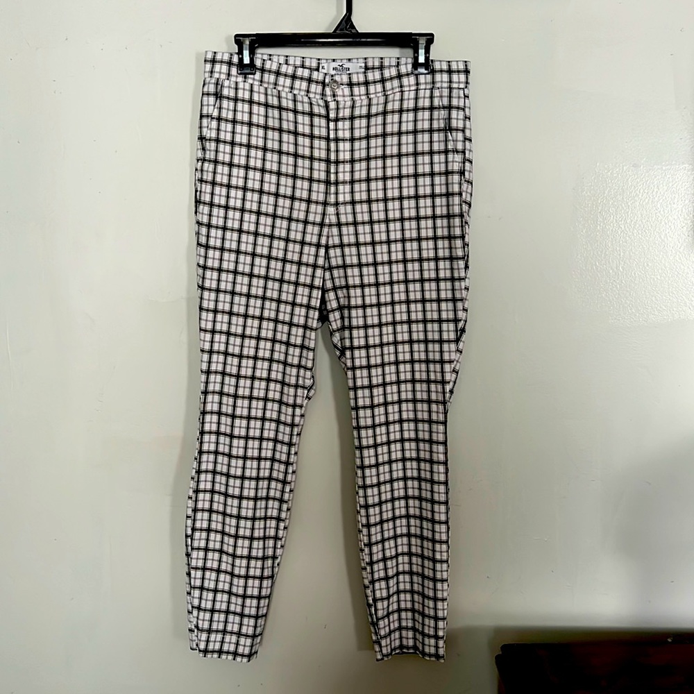 Plaid Dress Pants- Brand Hollister- Size XL (Stretchy)- Color black/ white
